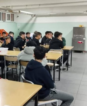 Screenshot_20251218_213607_Facebook