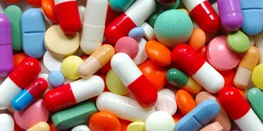 depositphotos_1638092-stock-photo-pills